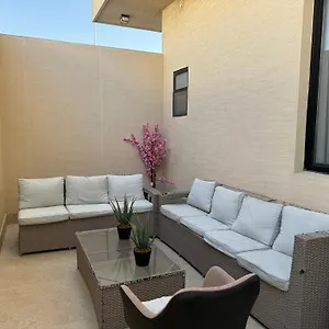 احجز هنا